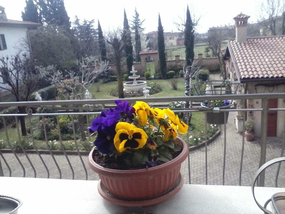 Cascina Corteprimavera, B&B Del Baliot Passirano Bagian luar foto