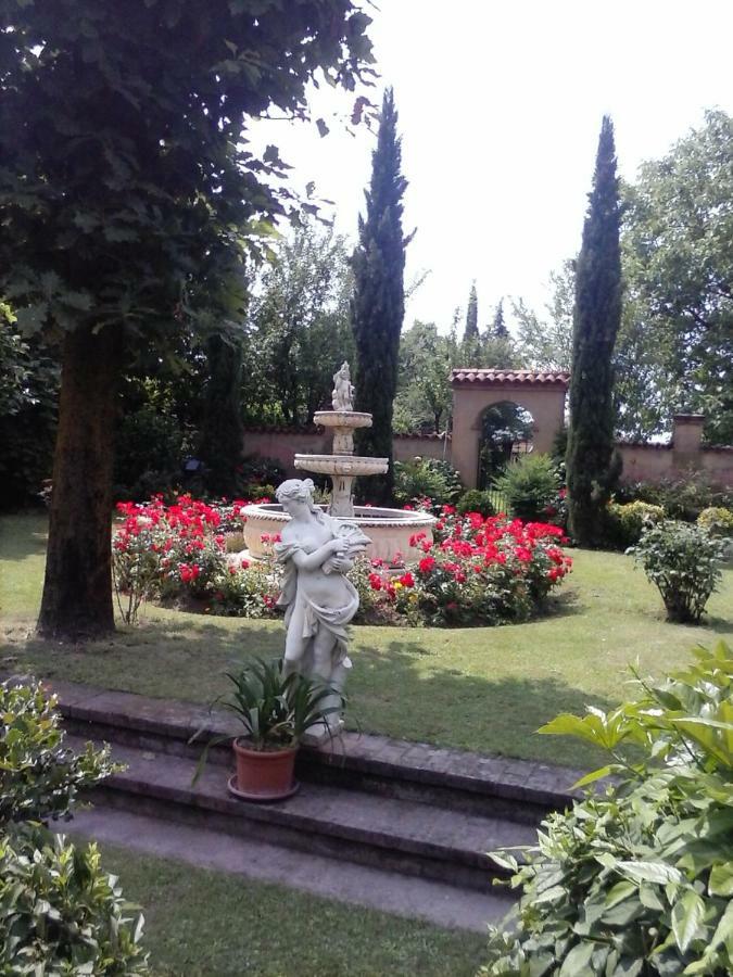 Cascina Corteprimavera, B&B Del Baliot Passirano Bagian luar foto