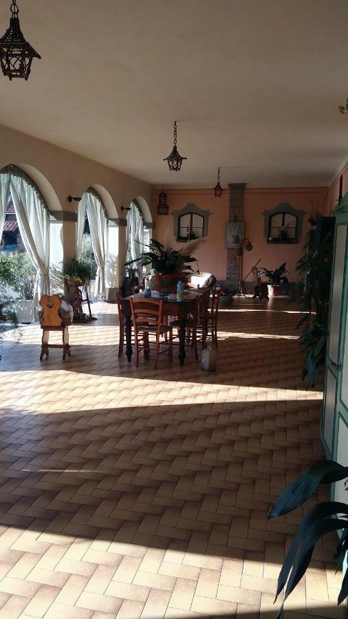 Cascina Corteprimavera, B&B Del Baliot Passirano Bagian luar foto
